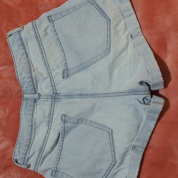 Cute Pair Of Shorts - Picture 2 of 5